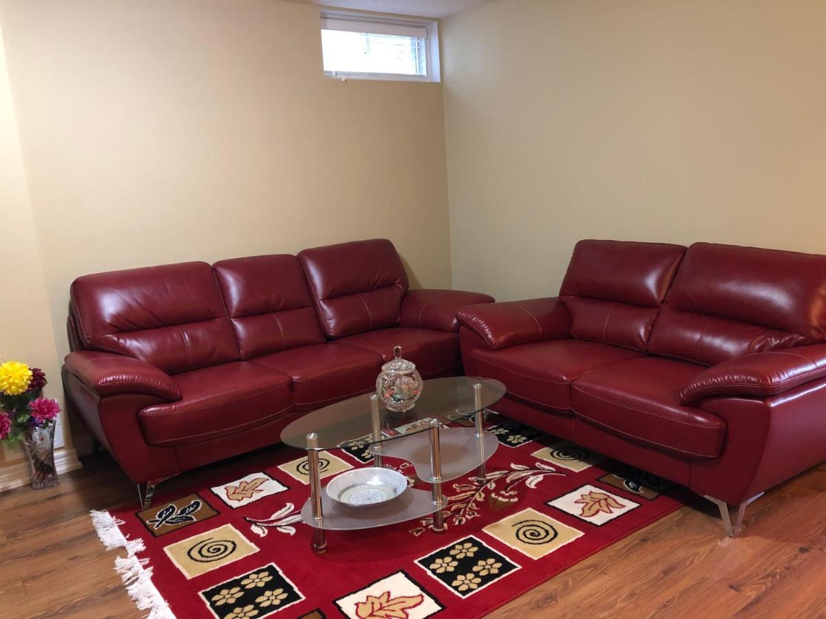 Spacious 2 Bedroom Guest Suite Торонто Екстер'єр фото